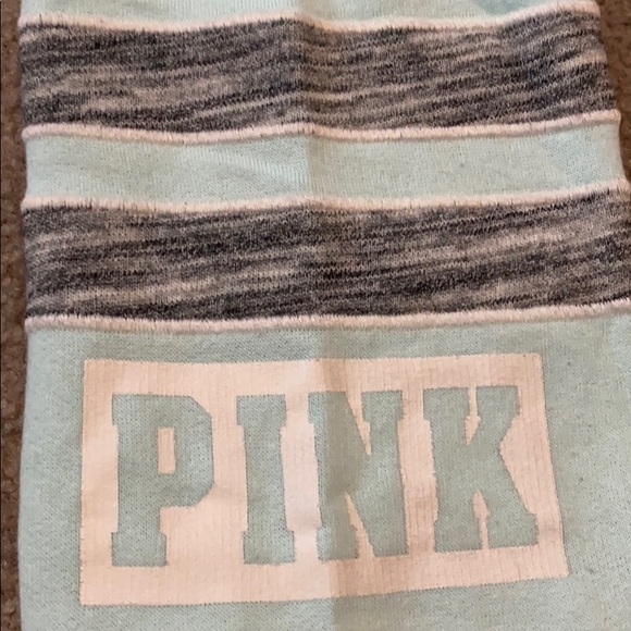 Victoria’s Secret Pink Sweatshirt - Picture 2 of 2